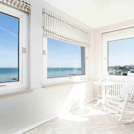 Strandburg Bellevue, Jackie O Haven